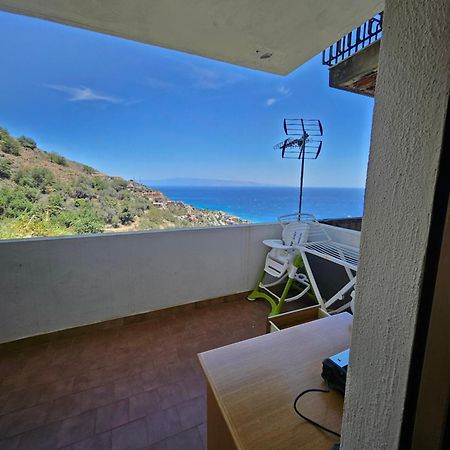 Apartmán Nuova Casa Giulia Letojanni Exteriér fotografie